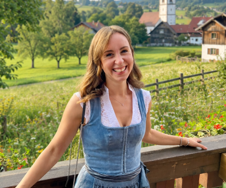 Vanessa Färber Vanessa Färber, Gründerin von Bärenschmausi – Entdeckerwelt für Körperbewusstsein und Selbstregulation bei Kindern